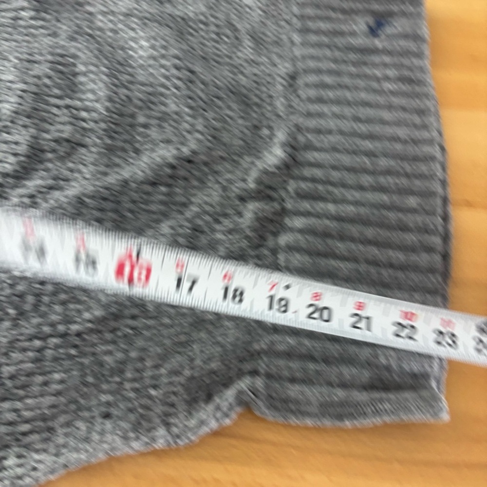 Abercrombie & Fitch Gray Off Shoulder Short Sleeve Knit Sweater Womens Large - Picture 8 of 9